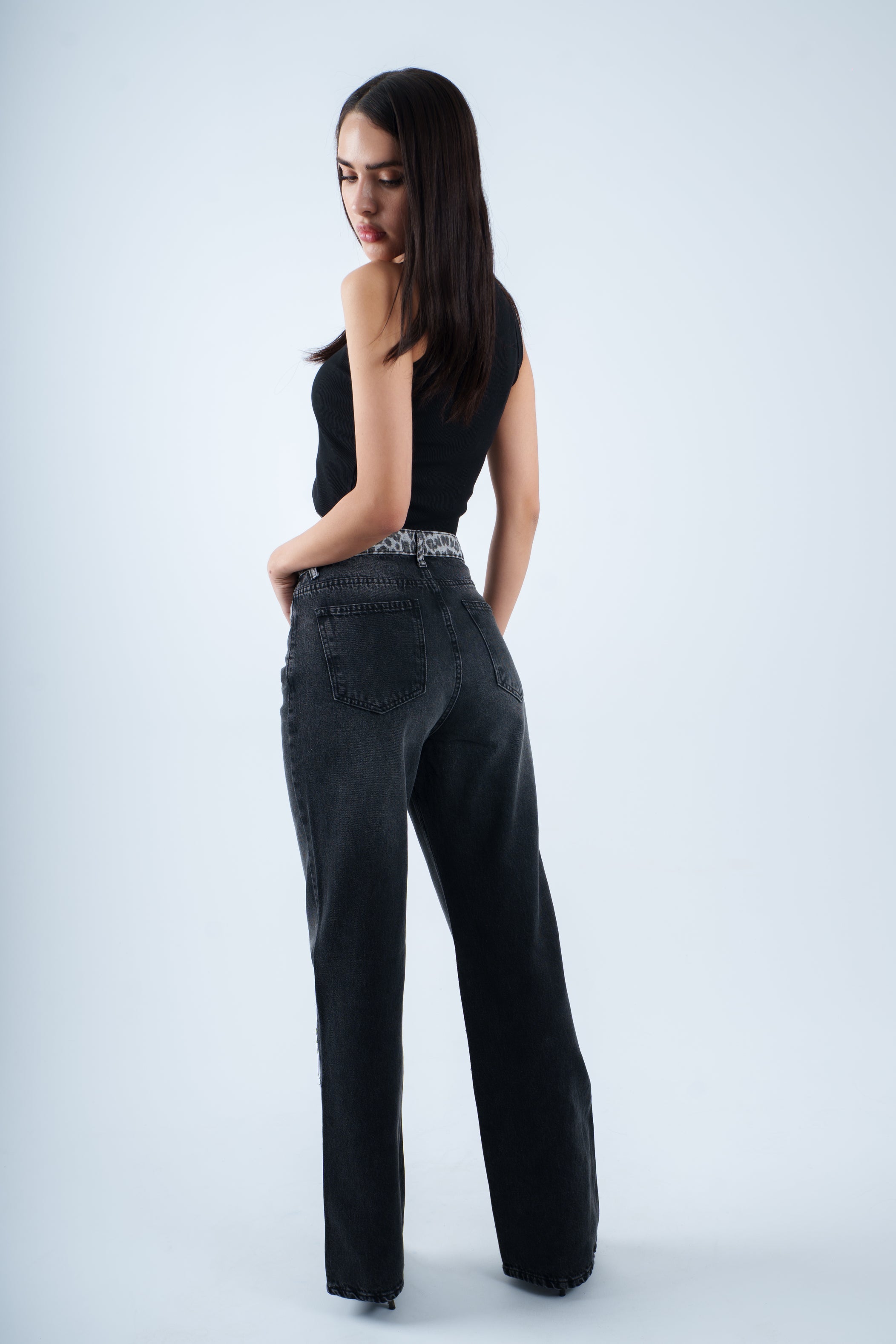 High-Waist Leopard Dark Grey Straight Leg Jeans