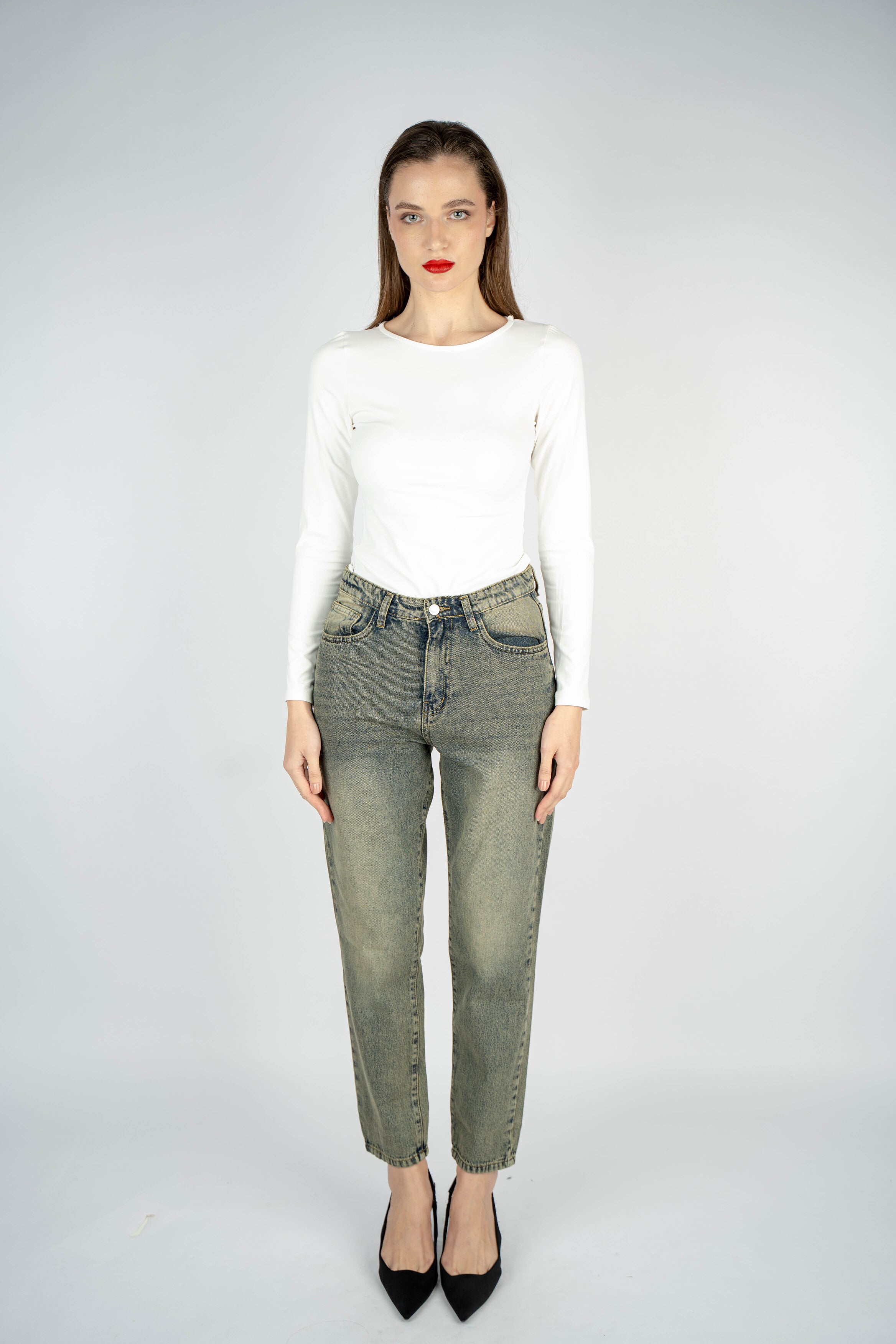 High-Waist Dirty wash Mom Fit Jeans