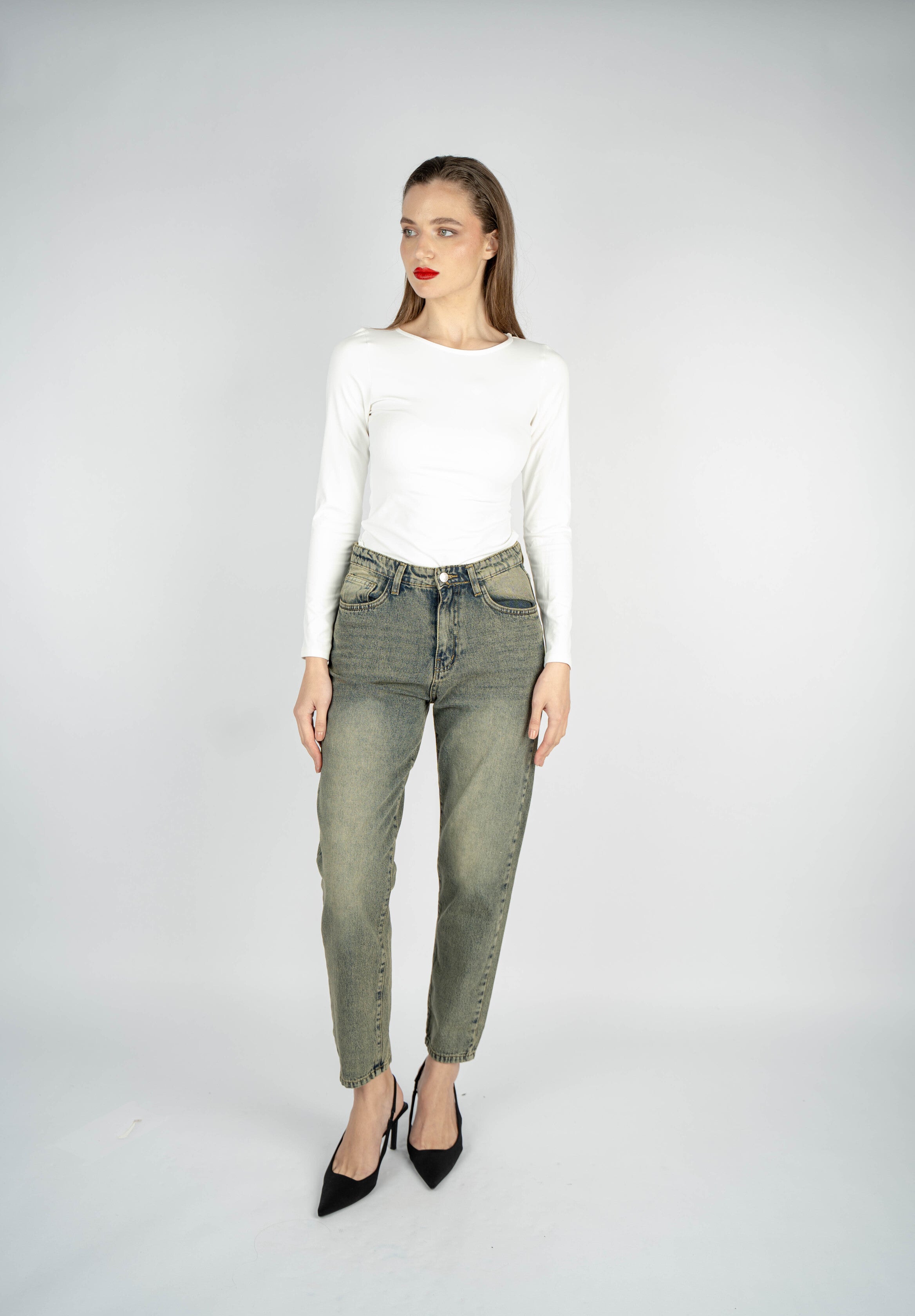 High-Waist Dirty wash Mom Fit Jeans