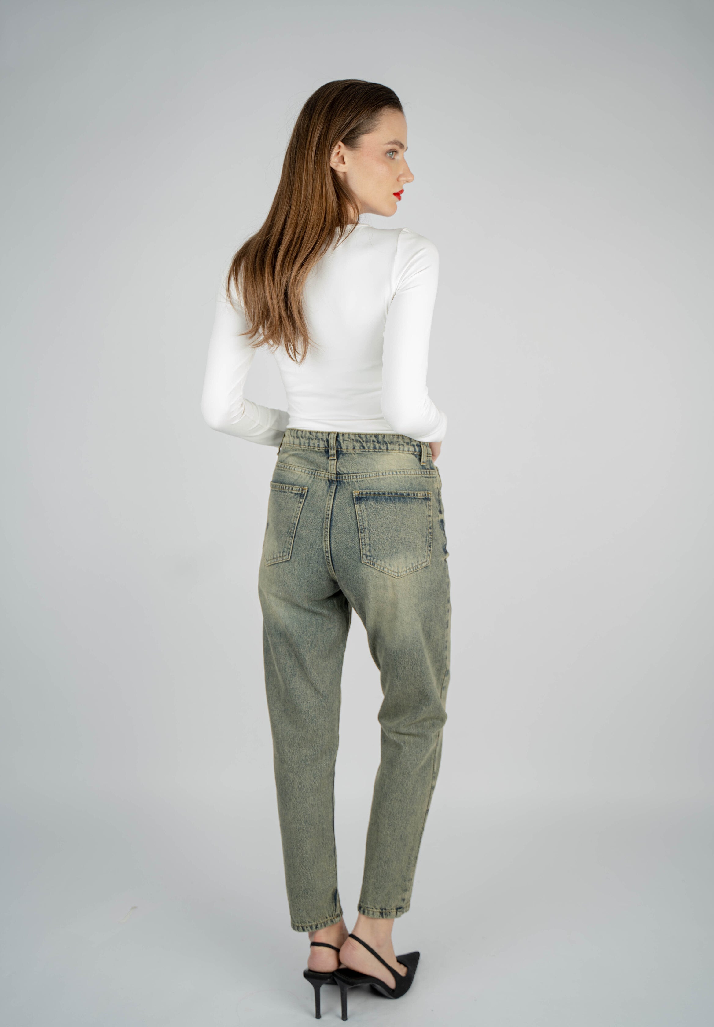 High-Waist Dirty wash Mom Fit Jeans